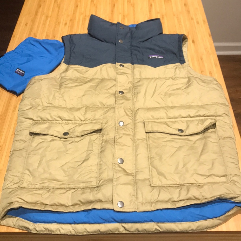 EUC Men’s Down Vest